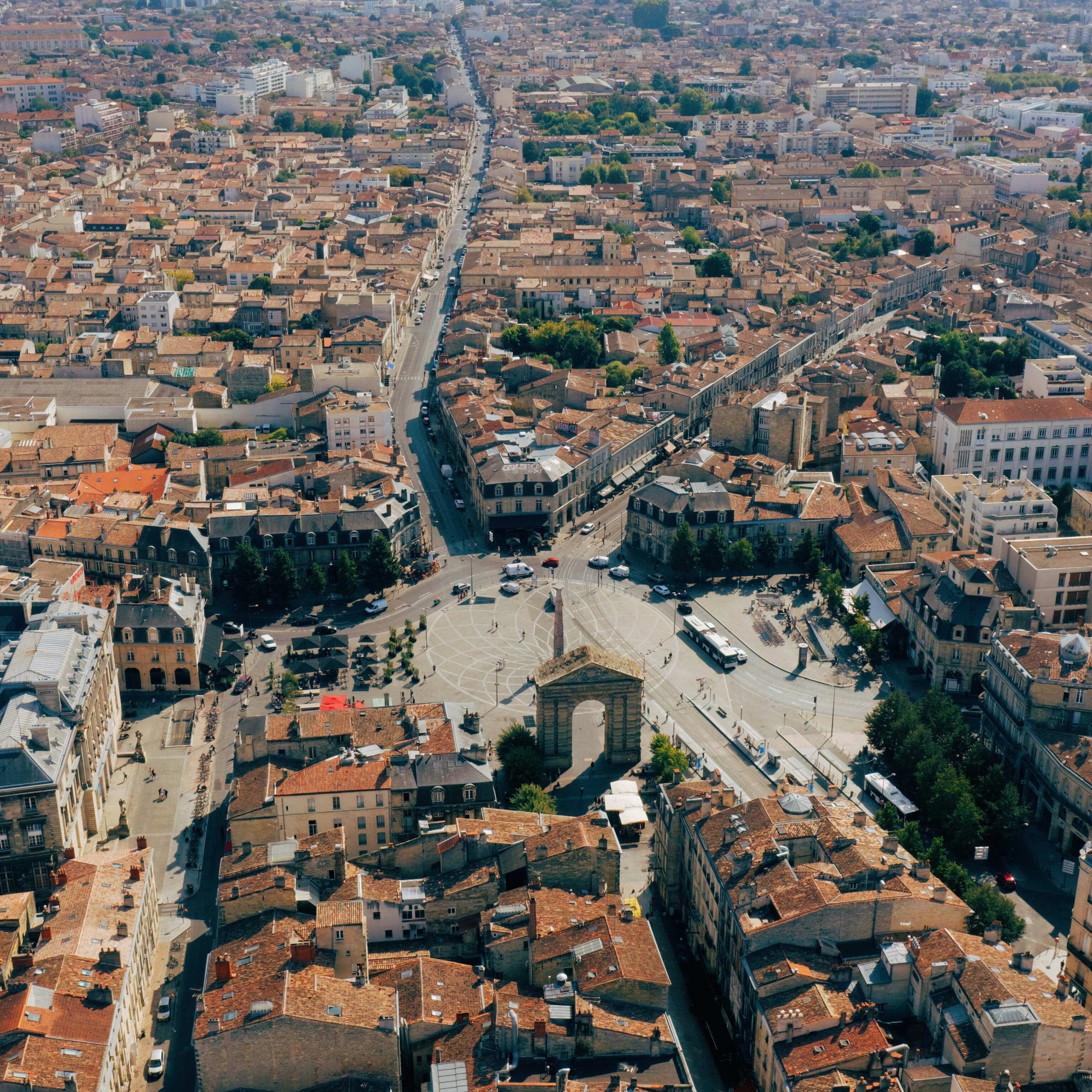 vue aérienne de bordeaux métropole françaises
